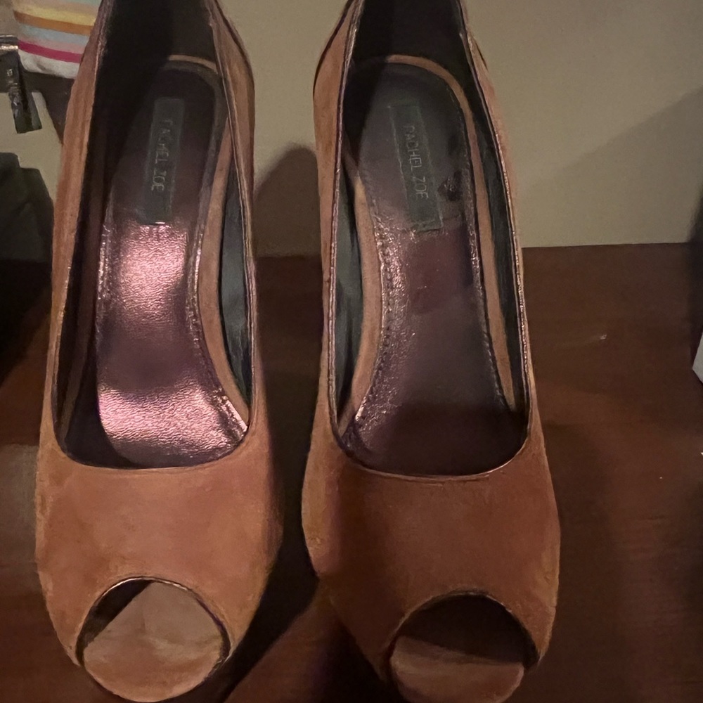 Rachel Zoe peep toe Wedge. Brown suede